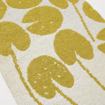 Tapis en plastique Water lilies jaune - 70x250 cm - Fine Little Day