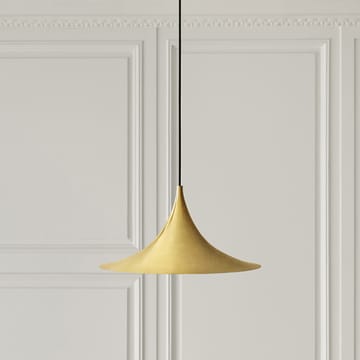 Lampe à suspension Semi Ø 30 cm - Polished brass - GUBI