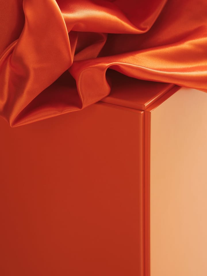 Commode Relief bas sur pieds 123x46,6 cm orange - undefined - Relief